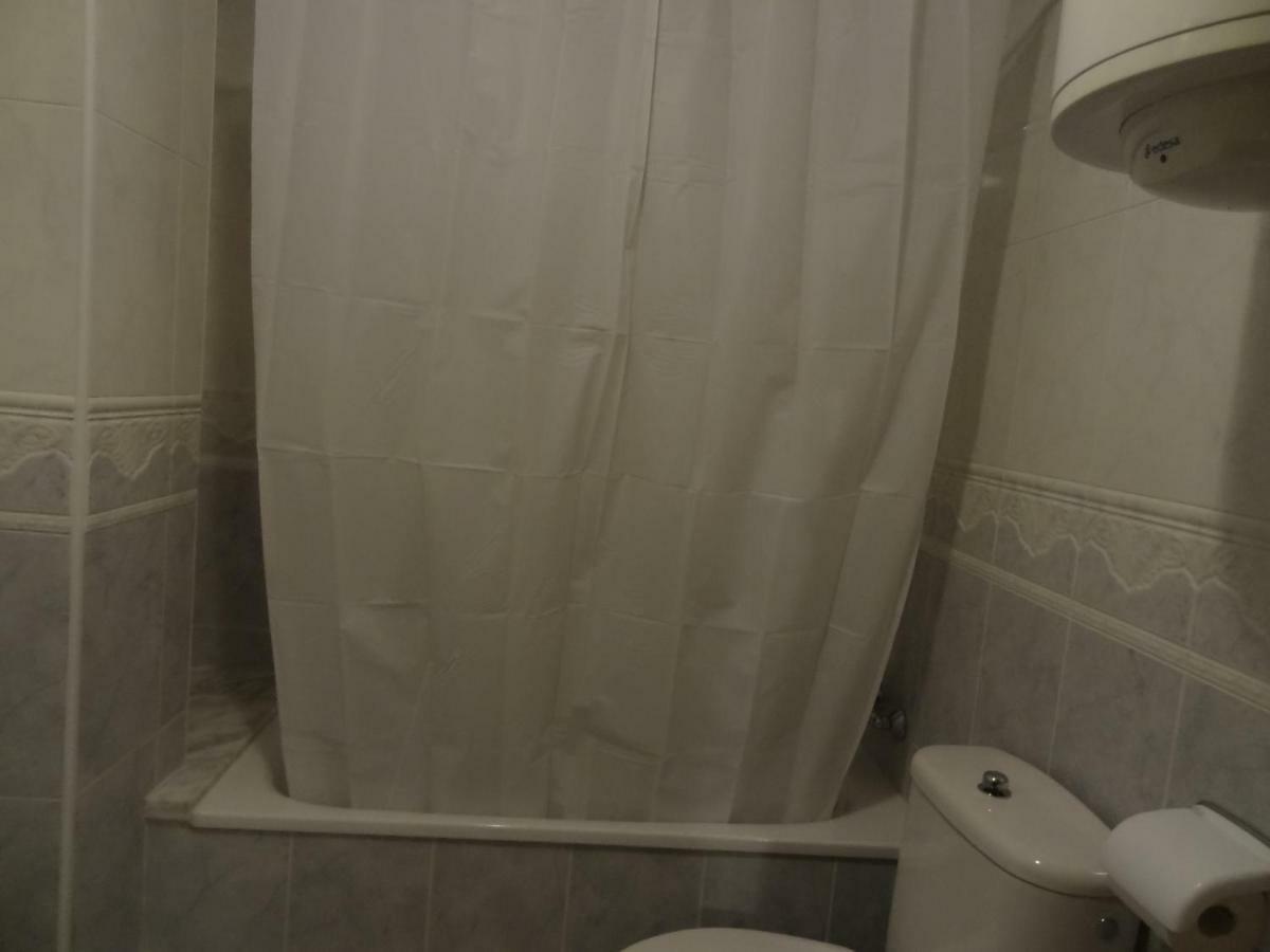 شقة Apartamento Oroblanc Playa La Concha أوروبيسا ذيل مار المظهر الخارجي الصورة