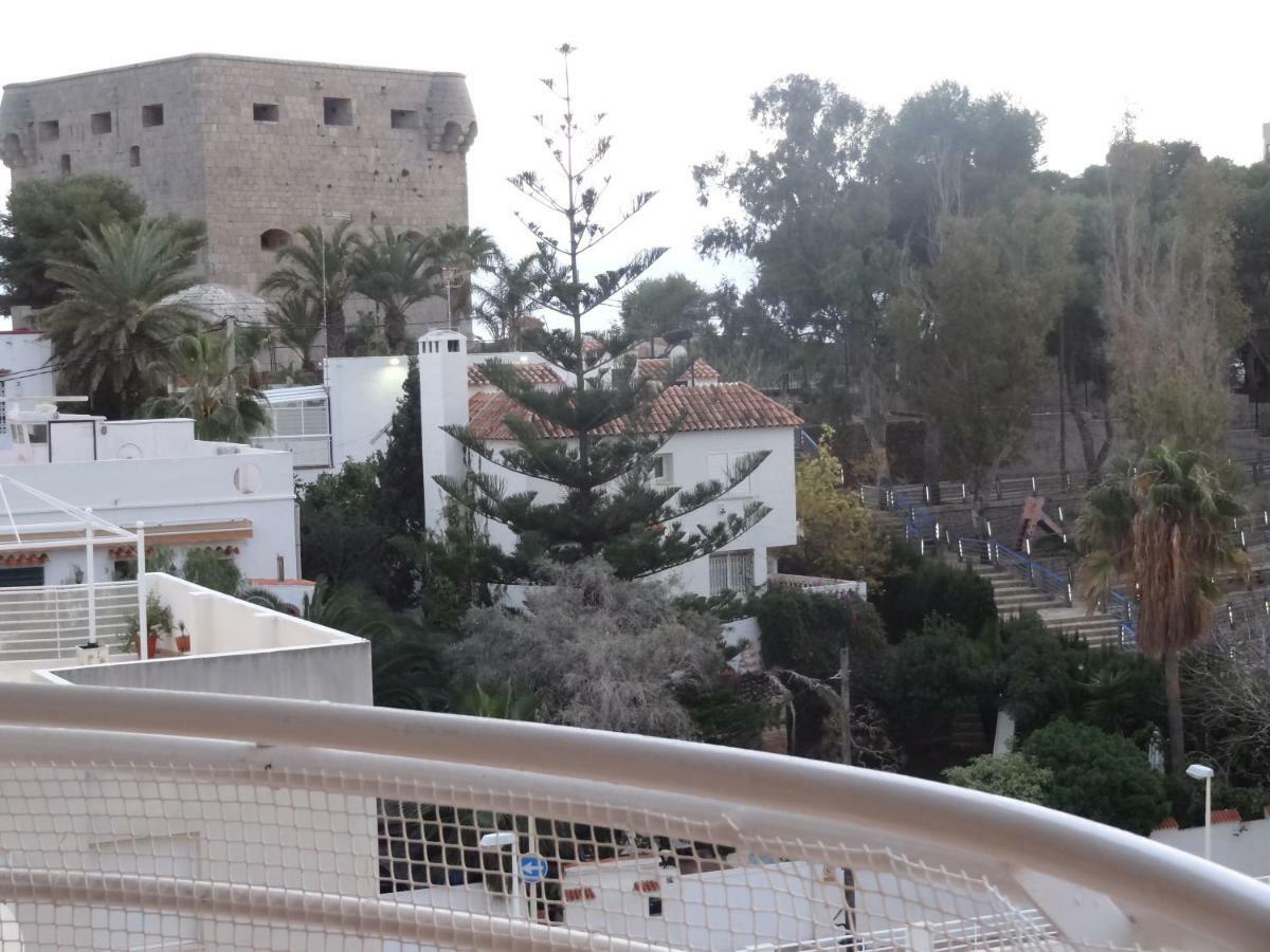 شقة Apartamento Oroblanc Playa La Concha أوروبيسا ذيل مار المظهر الخارجي الصورة