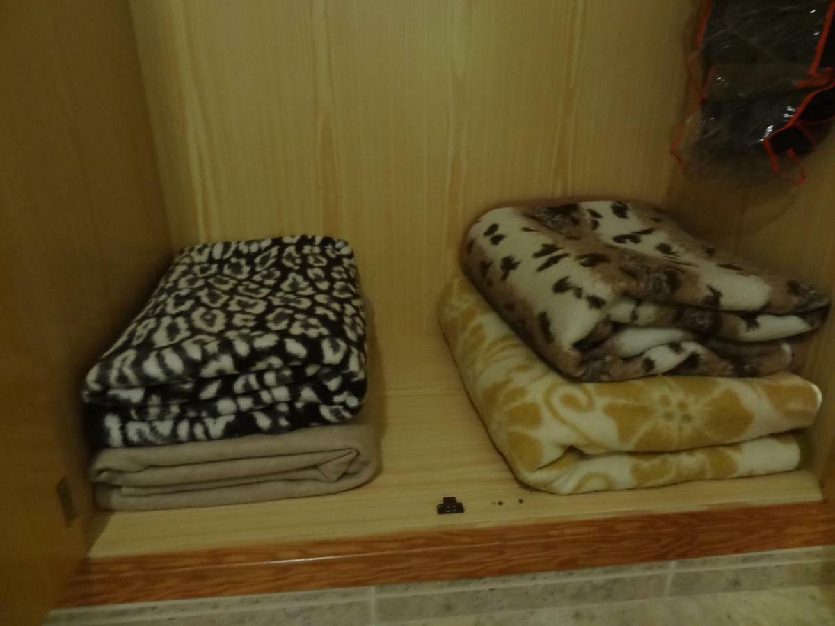 شقة Apartamento Oroblanc Playa La Concha أوروبيسا ذيل مار المظهر الخارجي الصورة