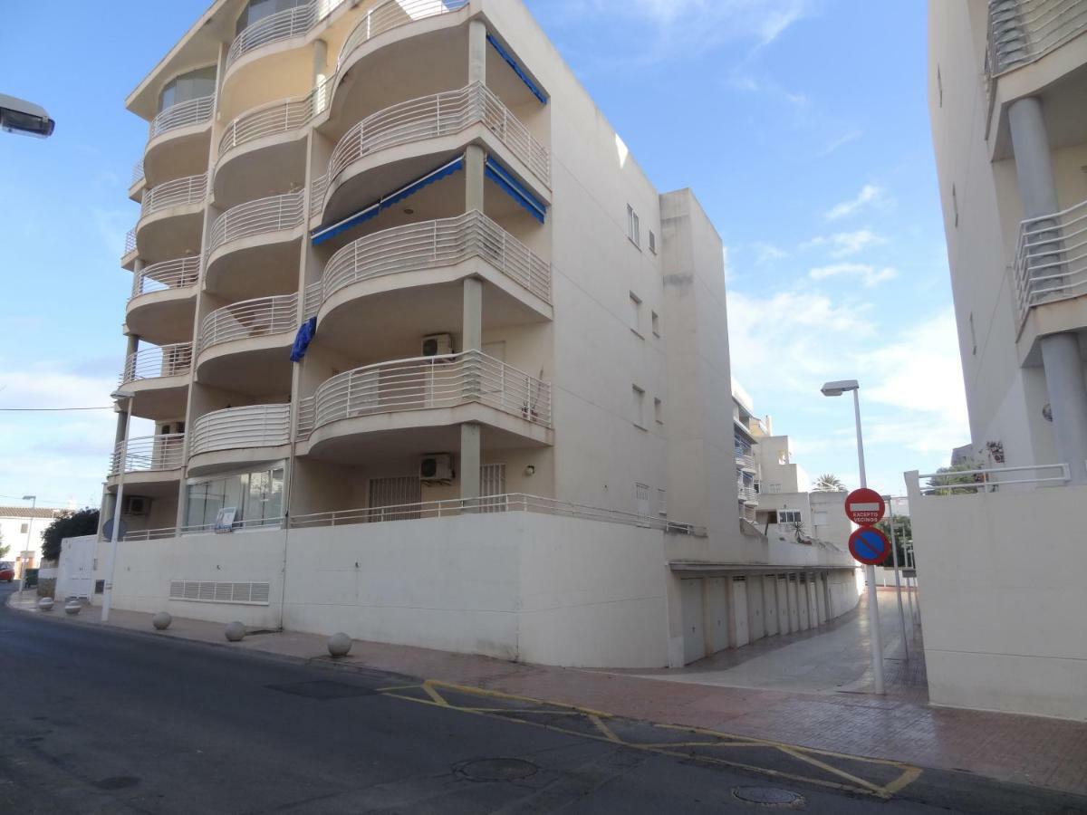 شقة Apartamento Oroblanc Playa La Concha أوروبيسا ذيل مار المظهر الخارجي الصورة