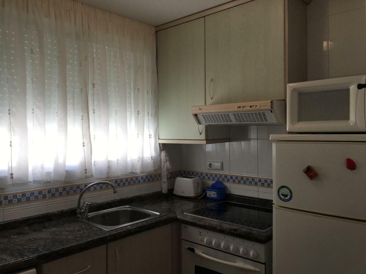 شقة Apartamento Oroblanc Playa La Concha أوروبيسا ذيل مار المظهر الخارجي الصورة