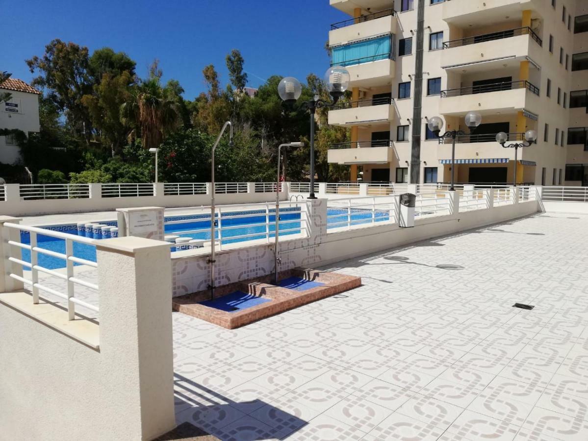 شقة Apartamento Oroblanc Playa La Concha أوروبيسا ذيل مار المظهر الخارجي الصورة