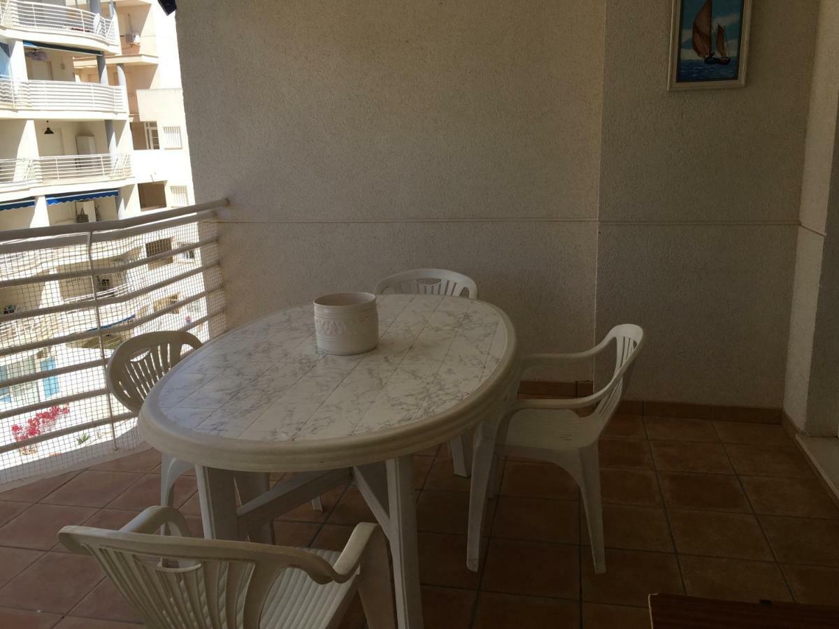 شقة Apartamento Oroblanc Playa La Concha أوروبيسا ذيل مار المظهر الخارجي الصورة